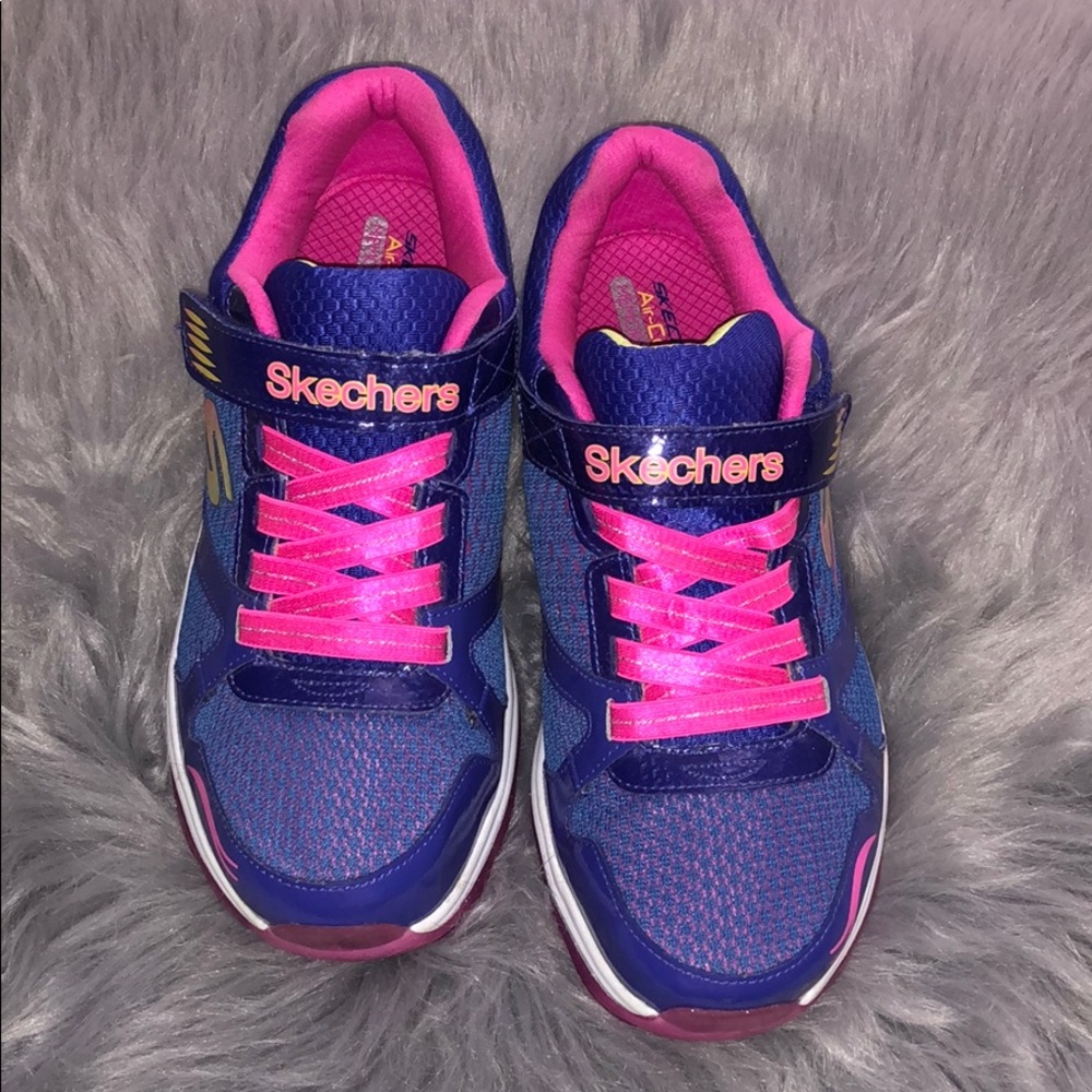 Shoes - Picture 2 of 6